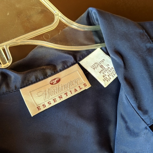 Worthington Essentials Vintage Blue Blouse. Size 8 - Picture 2 of 3